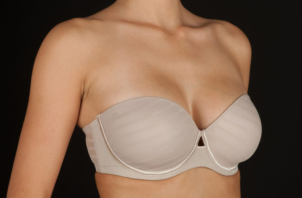 Selene Livia: Bandeau bra with underwire and pre-shaped cup includes  insertable straps